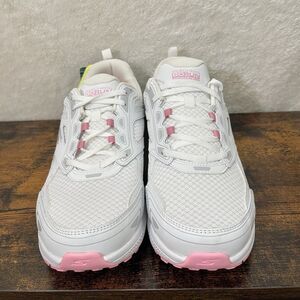 Skechers Shoes Womens Size 11 White Pink Sneakers GoRun Goga Mat Mesh NWT
